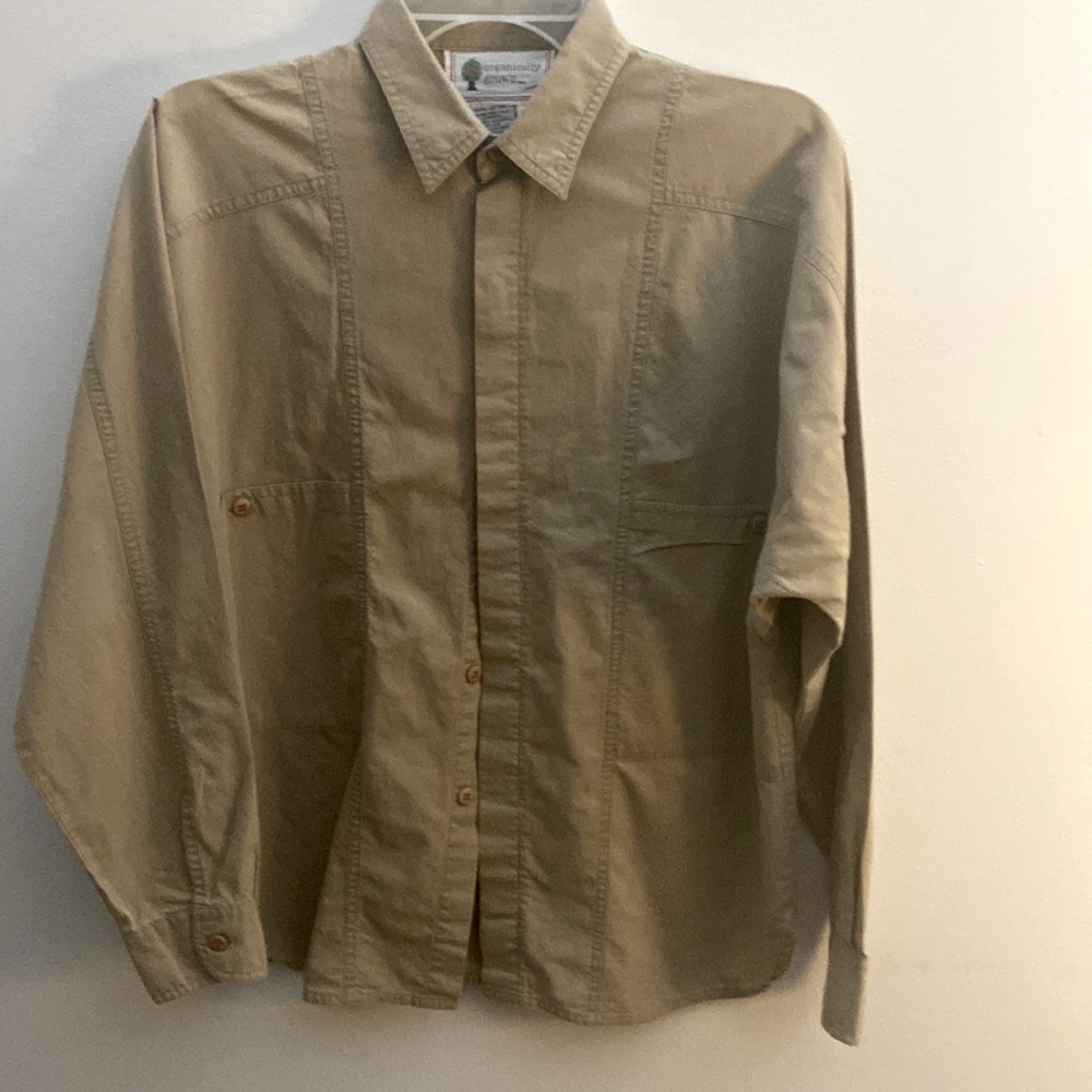 Organically grown casual shirt.